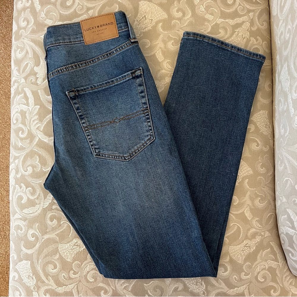 ❤️SOLD❤️ Men’s Lucky Brand 410 Athletic Slim Jeans, 31x32